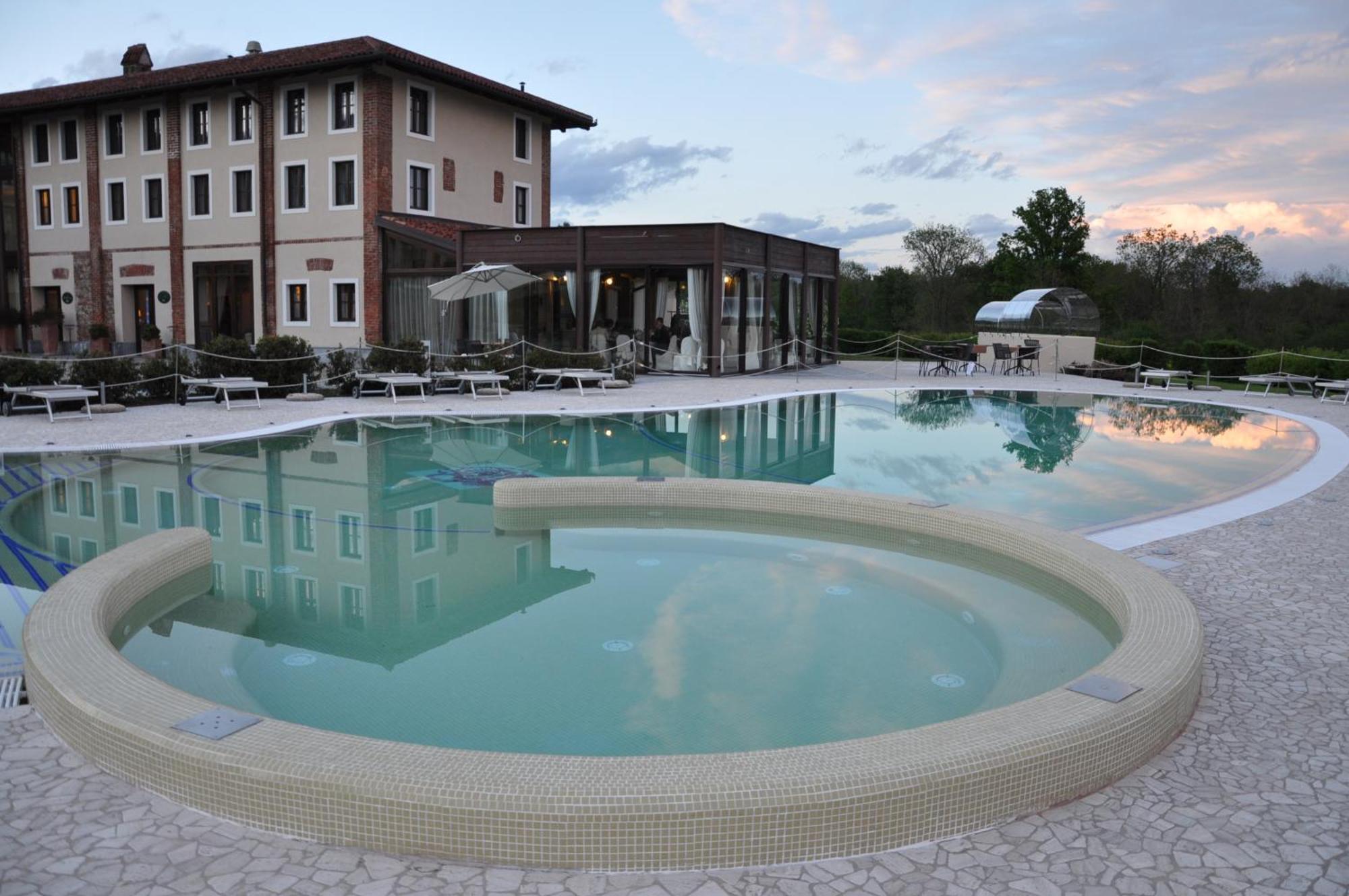 Relais Bella Rosina Pool & Spa La Cassa Exterior photo